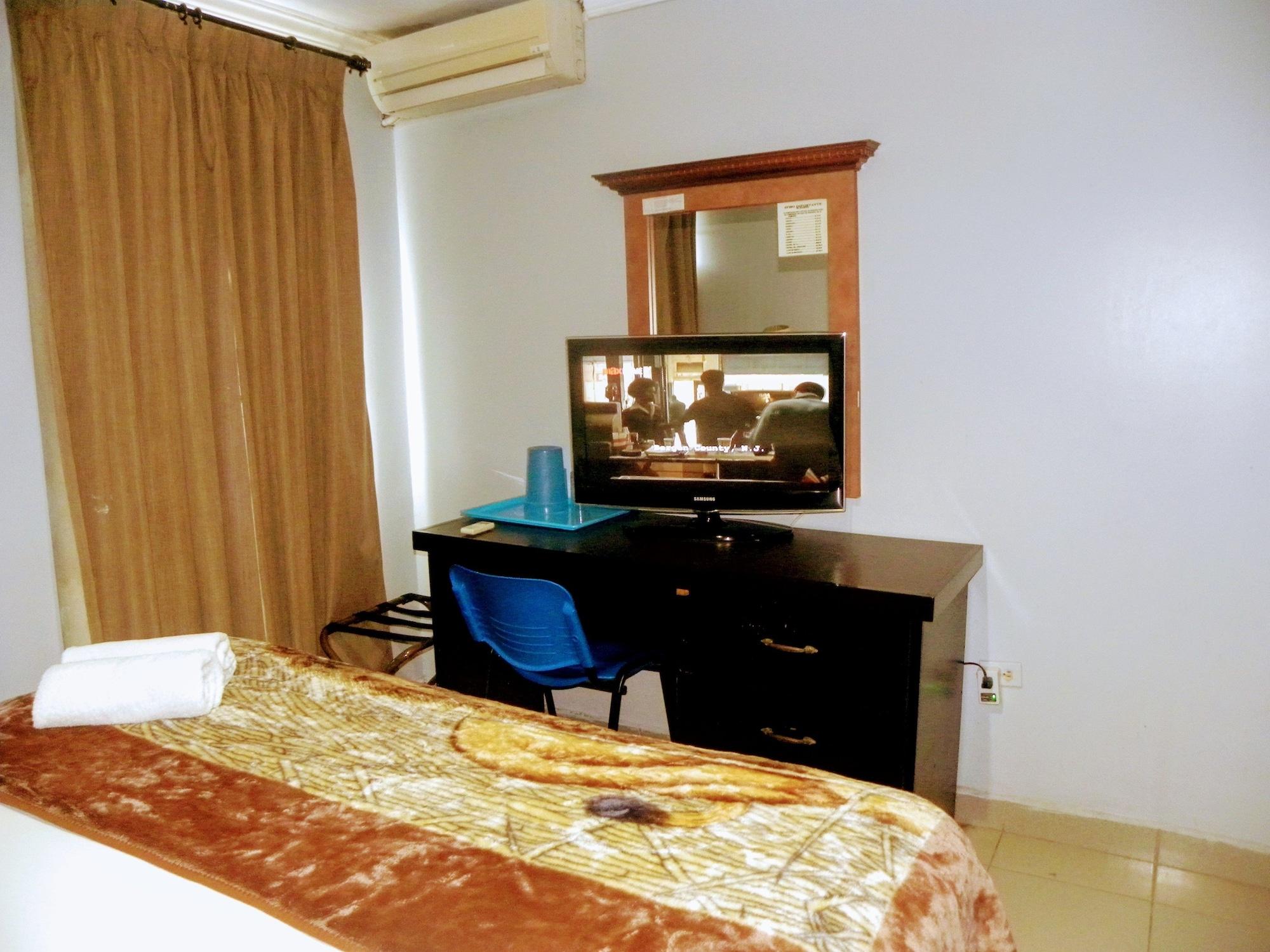 קולון Meryland Hotel מראה חיצוני תמונה