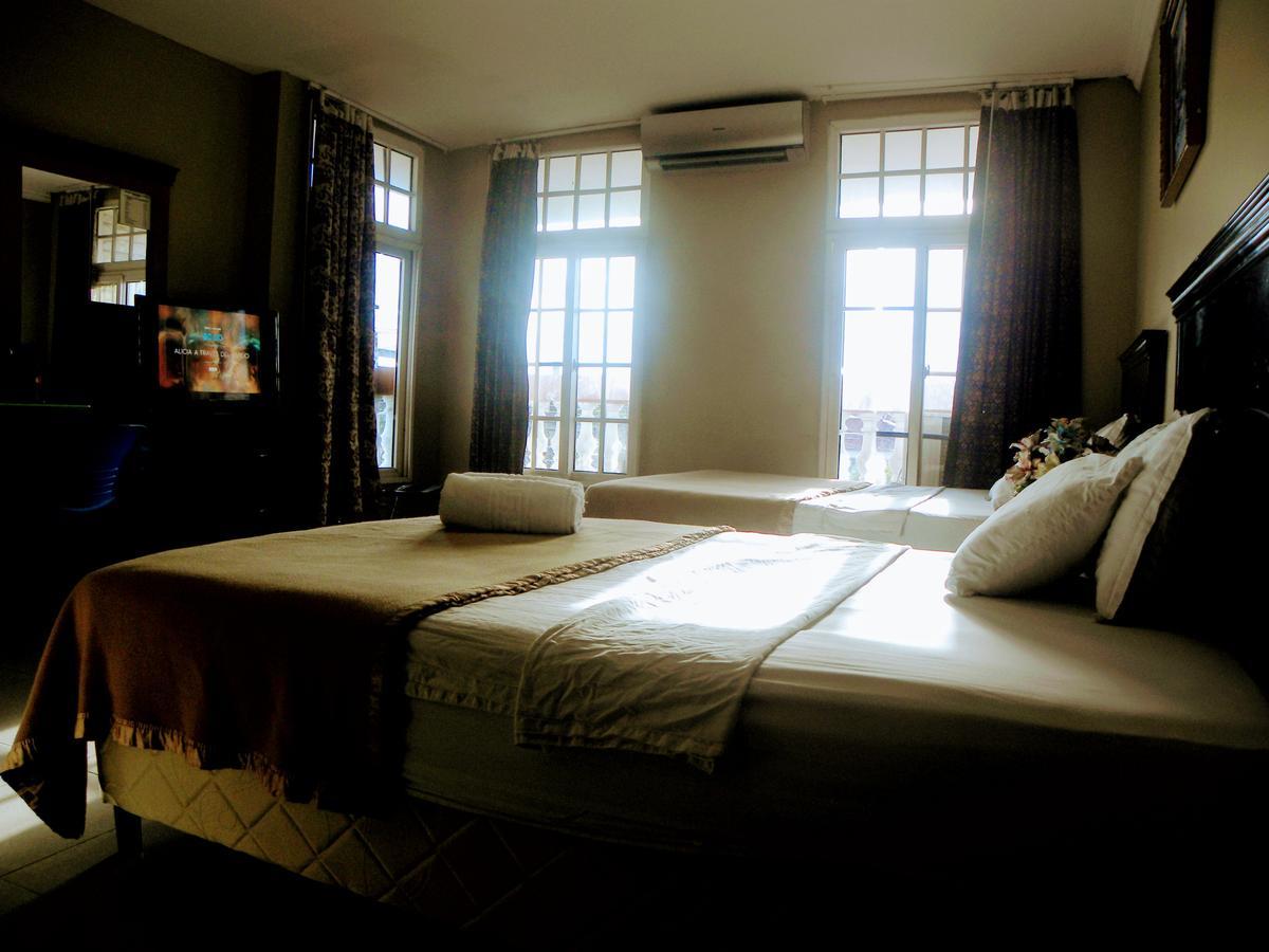 קולון Meryland Hotel מראה חיצוני תמונה